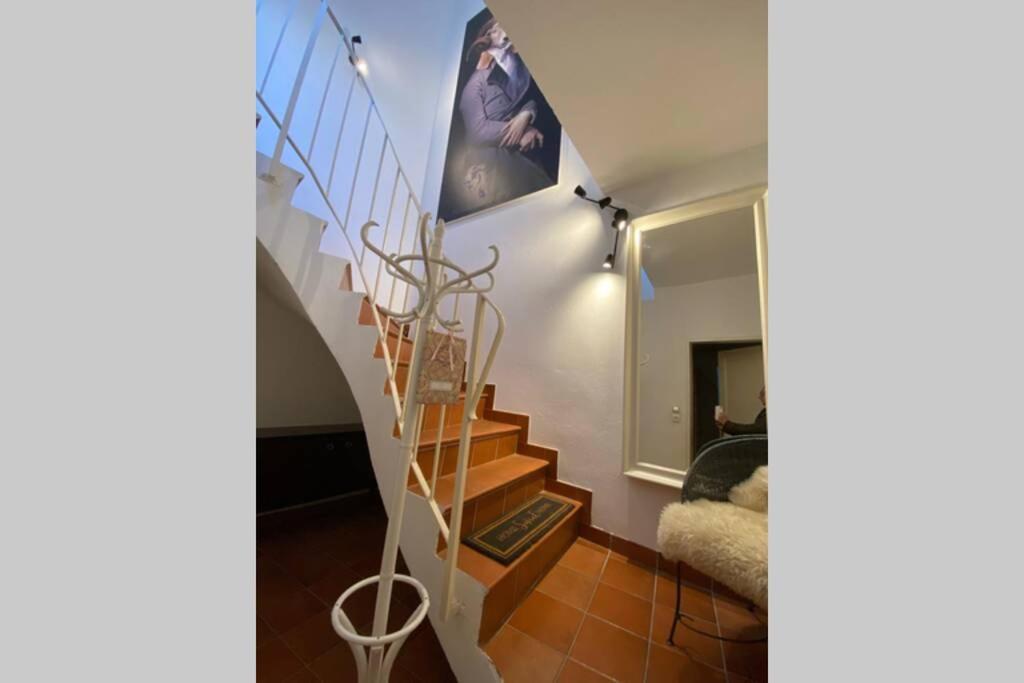 Deluxe Appartement über den Dächern von Krems Exterior foto